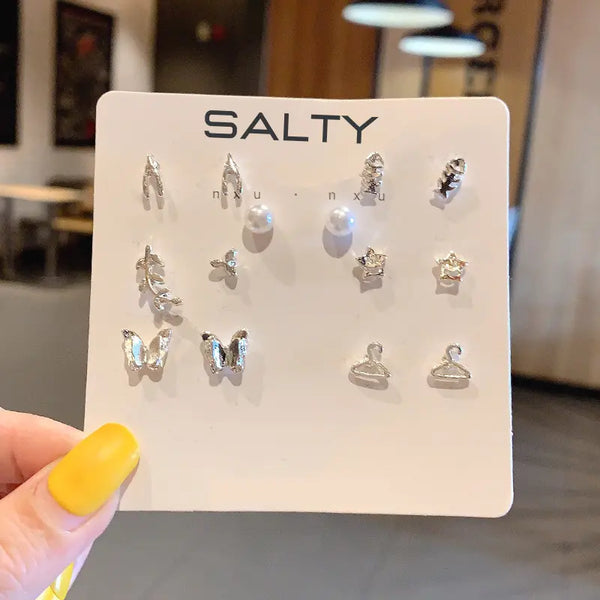 "Fashion" Weekly 7 Stud Earrings