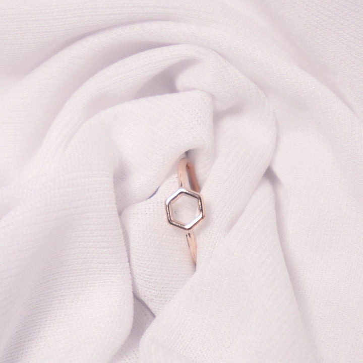Hexad Ring
