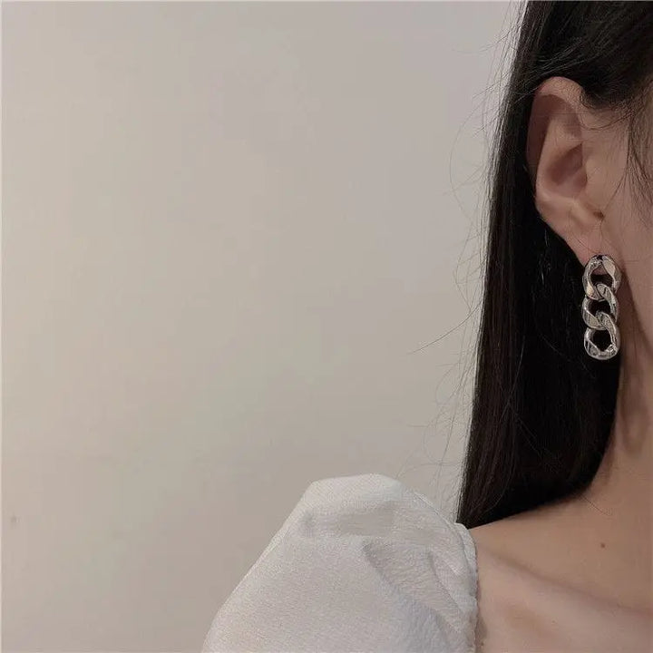 Interlinked Chain Minimalist Drop Earrings - Silver
