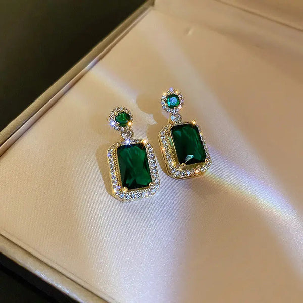 Kiara Advani Green Emerald Necklace and Earrings Set - 18K Gold Plated