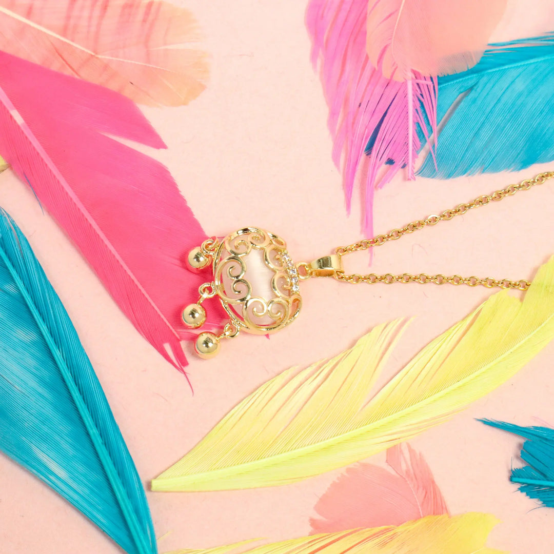 Love Affair Gold Necklace