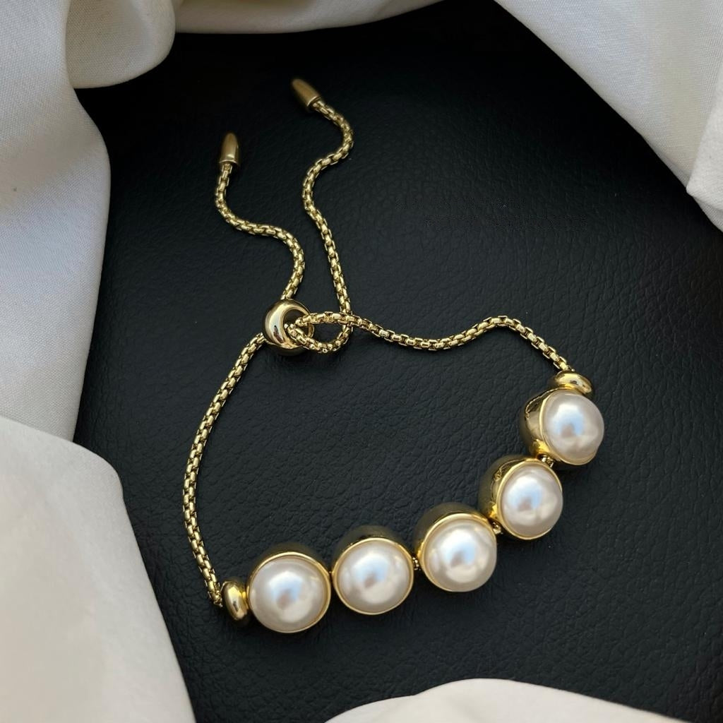 Pearls Two way Bracelet