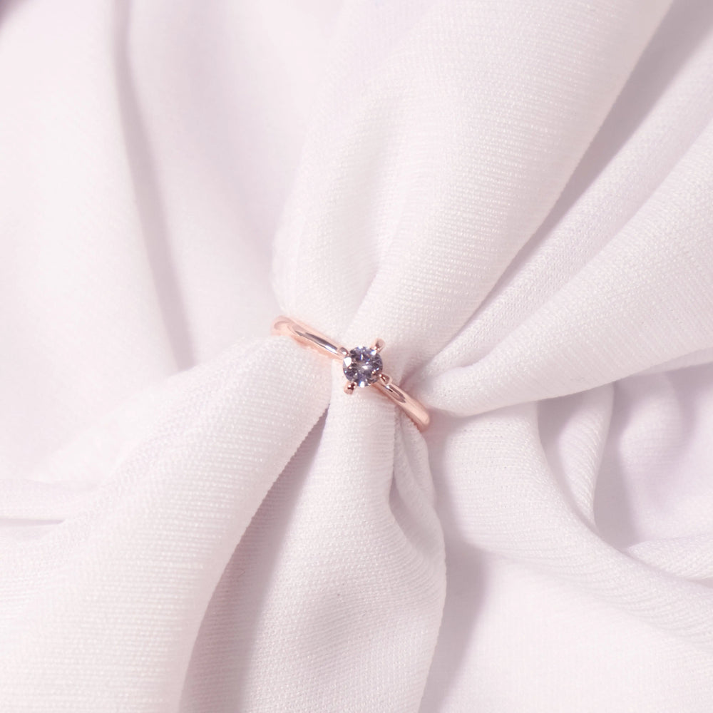 Splendid crystal rose-gold ring