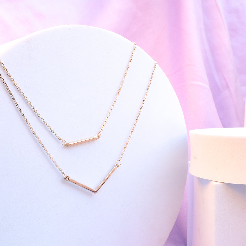 Sleek Gold Dainty Layered Necklace