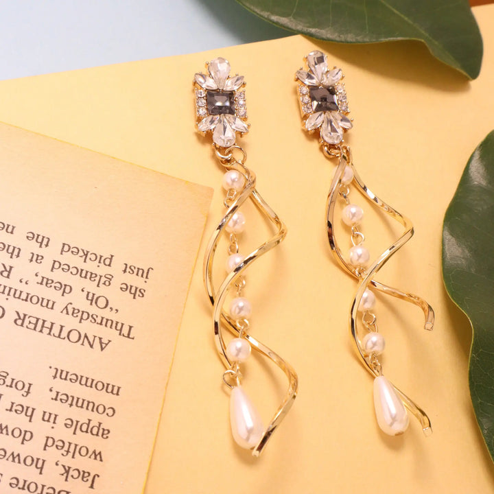 Temptation Pearly Tassel Earrings
