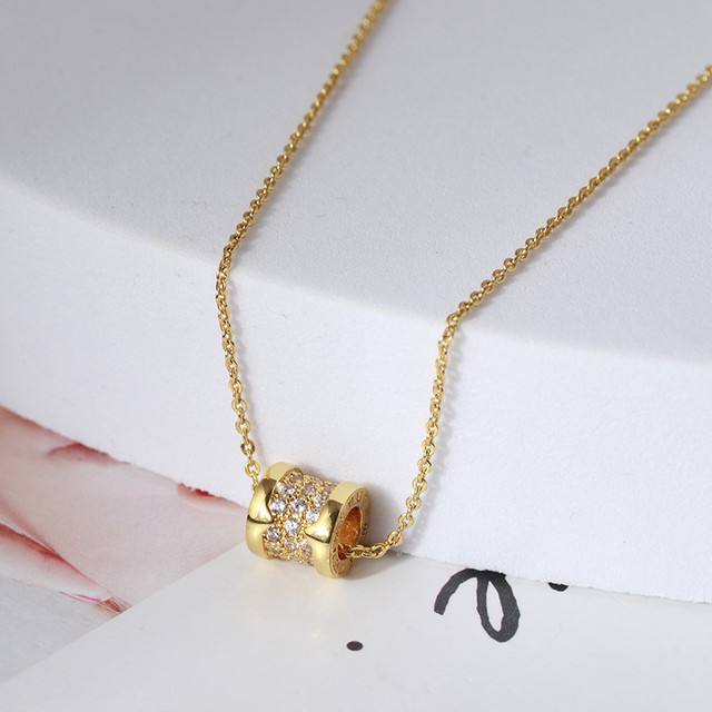 Zircon Inlaid Wheeley Necklace - Gold