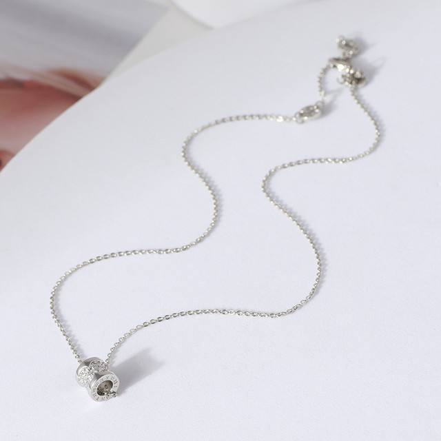 Zircon Inlaid Wheeley Necklace - Silver