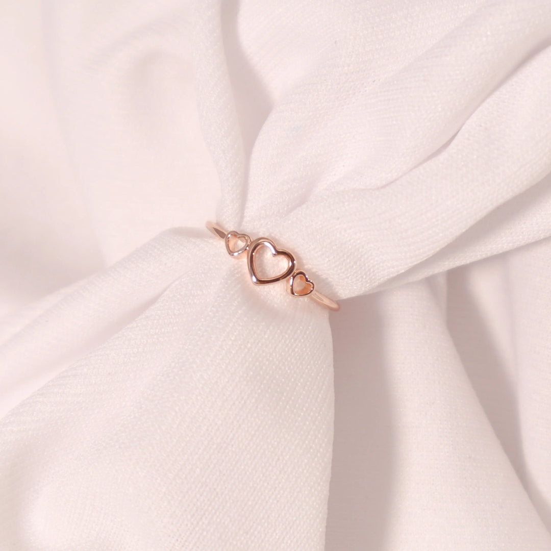 Ample of love rose-gold ring